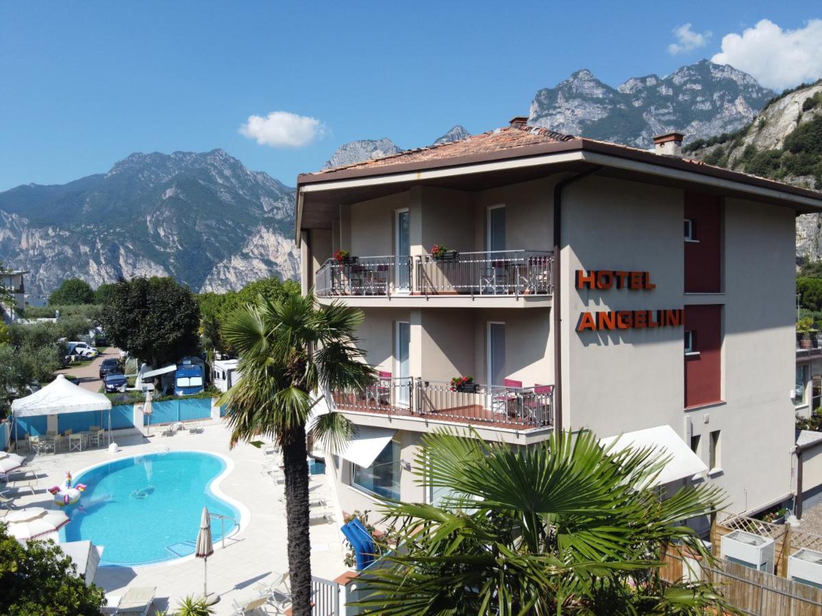 Hotel Angelini Torbole Sul Garda ภายนอก รูปภาพ